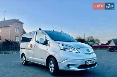 Минивэн Nissan e-NV200 2019 в 