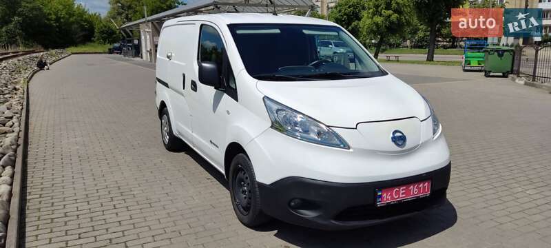 Грузовой фургон Nissan e-NV200 2018 в Ивано-Франковске
