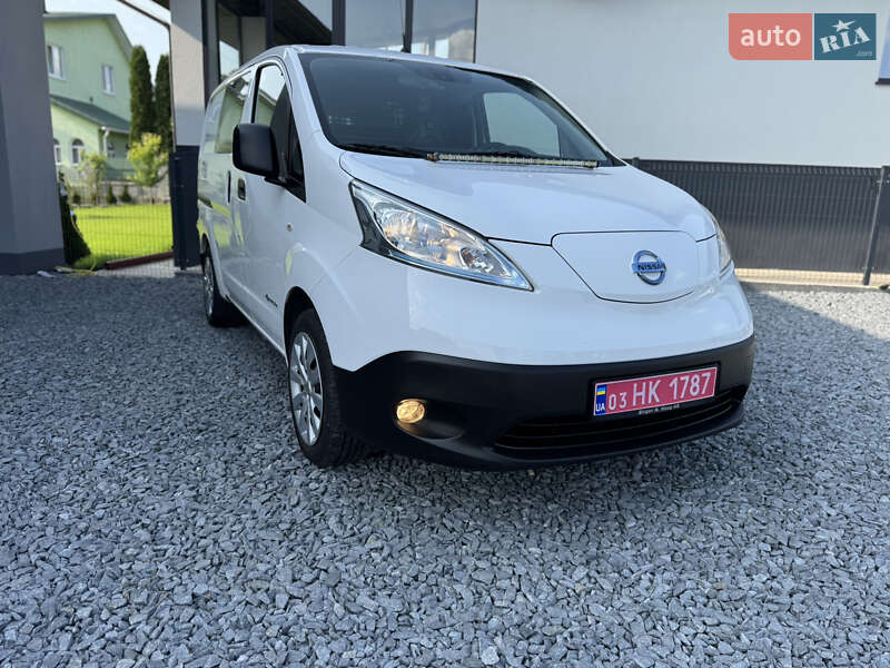 Вантажний фургон Nissan e-NV200 2019 в Рівному