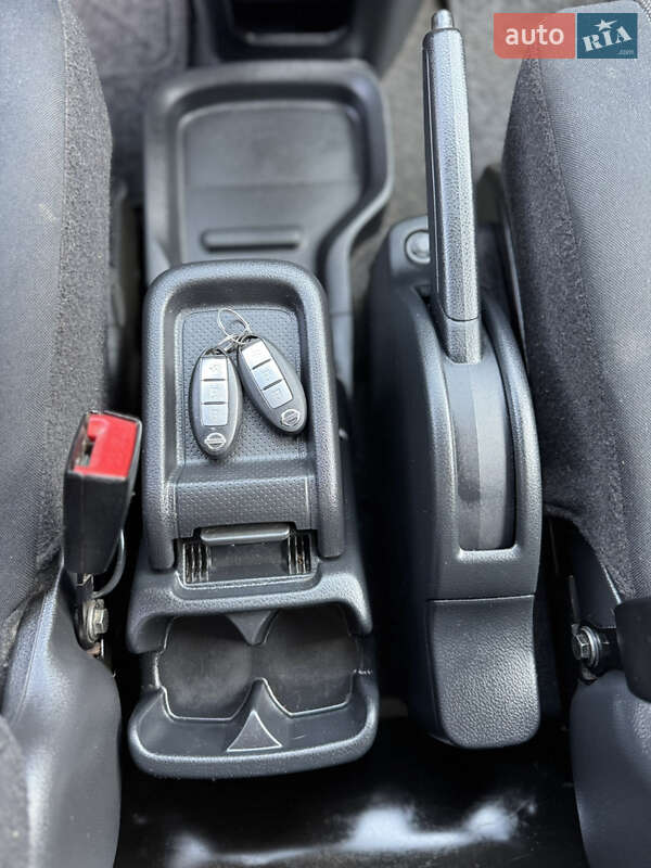 Вантажний фургон Nissan e-NV200 2019 в Рівному