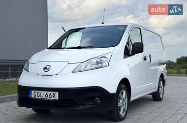 Вантажний фургон Nissan e-NV200 2019 в Здолбуніві
