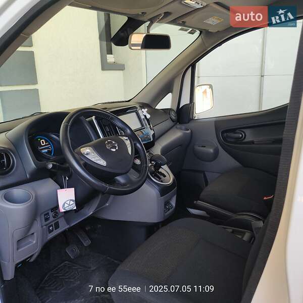Самоскид Nissan e-NV200 2020 в Рівному