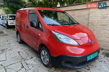Грузовой фургон Nissan e-NV200 2018 в Киеве