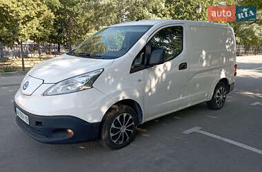 Грузовой фургон Nissan e-NV200 2017 в Новомосковске
