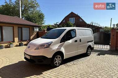 Вантажний фургон Nissan e-NV200 2019 в Хмельницькому