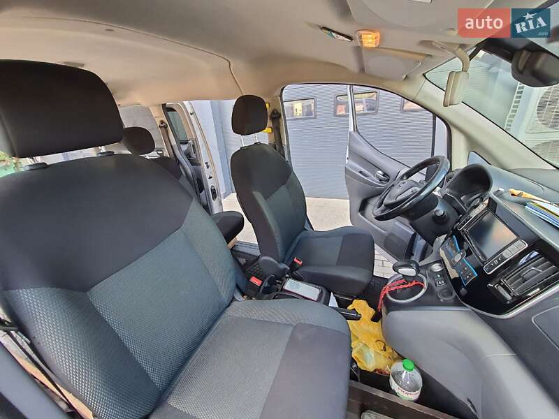 Мінівен Nissan e-NV200 2019 в Вінниці
