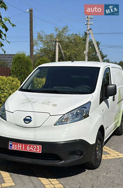 Вантажний фургон Nissan e-NV200 2016 в Володимирі