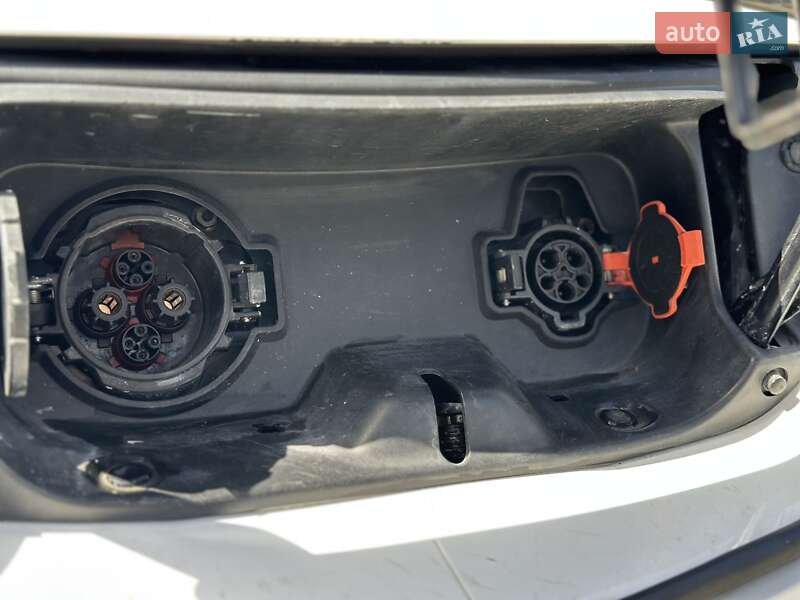 Грузовой фургон Nissan e-NV200 2018 в Луцке