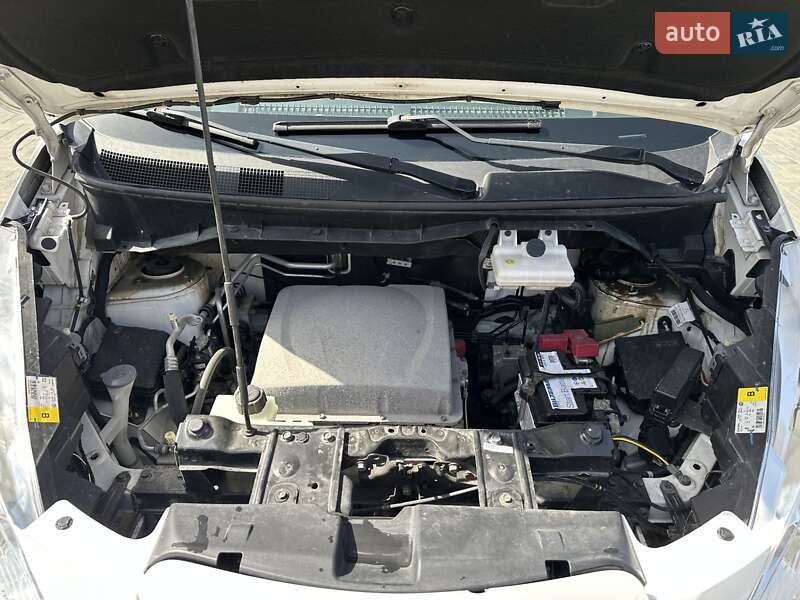 Грузовой фургон Nissan e-NV200 2018 в Луцке