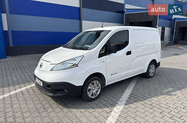 Грузовой фургон Nissan e-NV200 2018 в Ровно