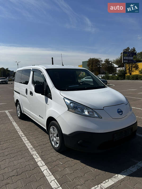 Мінівен Nissan e-NV200 2018 в Житомирі