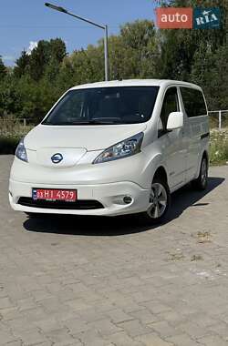 Минивэн Nissan e-NV200 2015 в Владимире