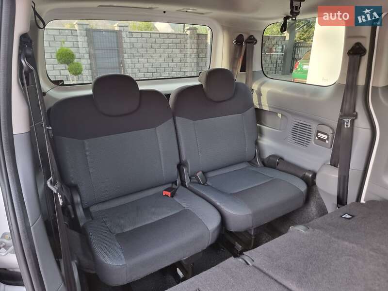 Мінівен Nissan e-NV200 2019 в Радивиліві