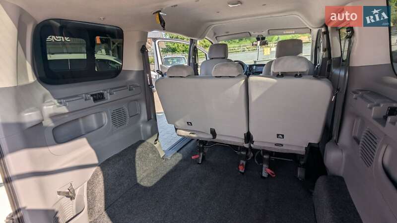 Мінівен Nissan e-NV200 2015 в Чернівцях