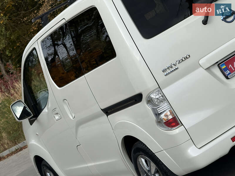 Мінівен Nissan e-NV200 2014 в Дрогобичі