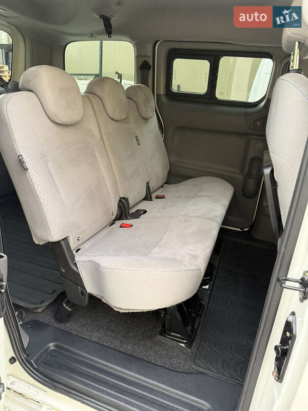 Мінівен Nissan e-NV200 2014 в Дрогобичі