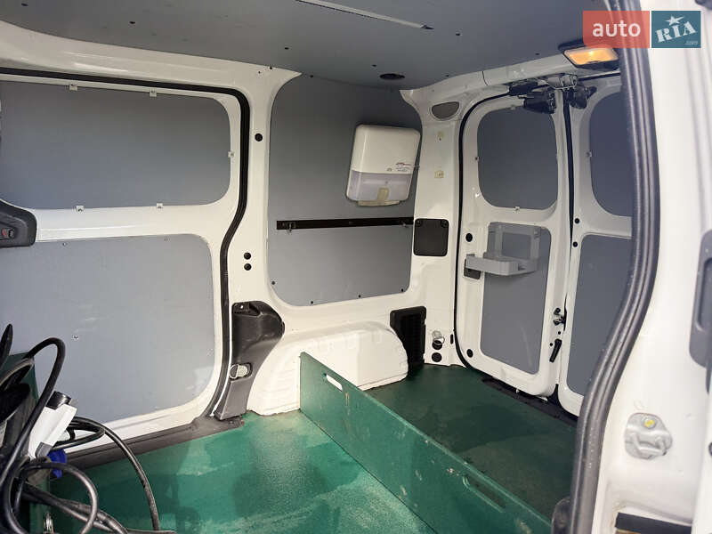 Вантажний фургон Nissan e-NV200 2015 в Дніпрі фото 10 Вантажний фургон Nissan e-NV200 2015 в Дніпрі