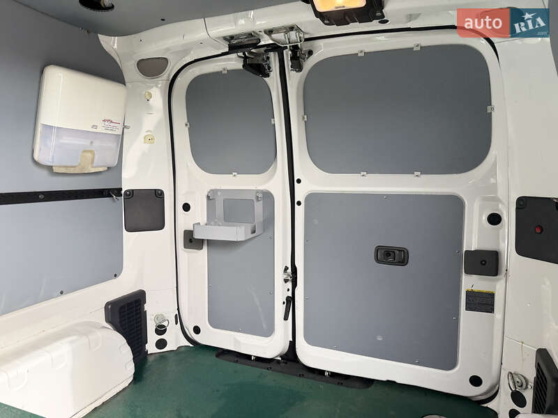 Вантажний фургон Nissan e-NV200 2015 в Дніпрі фото 13 Вантажний фургон Nissan e-NV200 2015 в Дніпрі