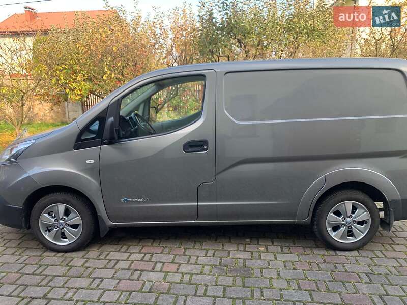 Мікроавтобус вантажний (до 3,5т) Nissan e-NV200 2019 в Івано-Франківську
