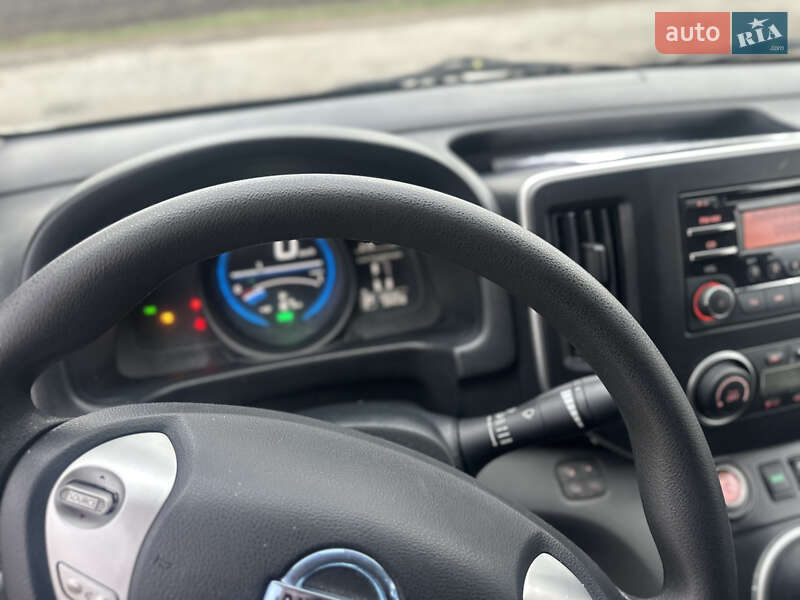 Вантажний фургон Nissan e-NV200 2018 в Городенці
