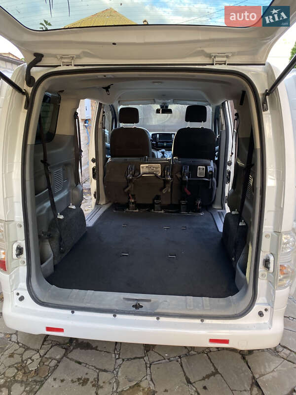 Минивэн Nissan e-NV200 2020 в Киеве фото 26 Минивэн Nissan e-NV200 2020 в Киеве