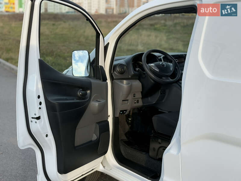 Вантажний фургон Nissan e-NV200 2020 в Вінниці