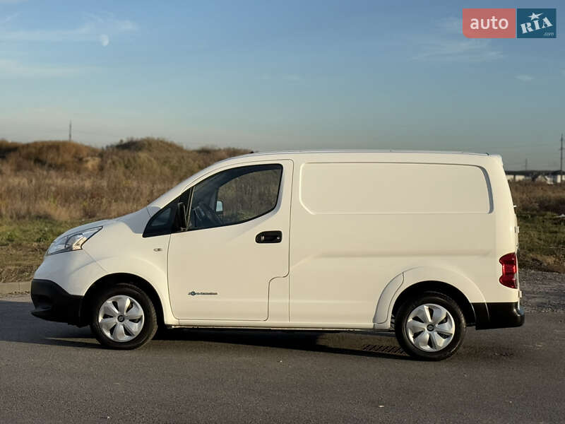 Вантажний фургон Nissan e-NV200 2020 в Вінниці