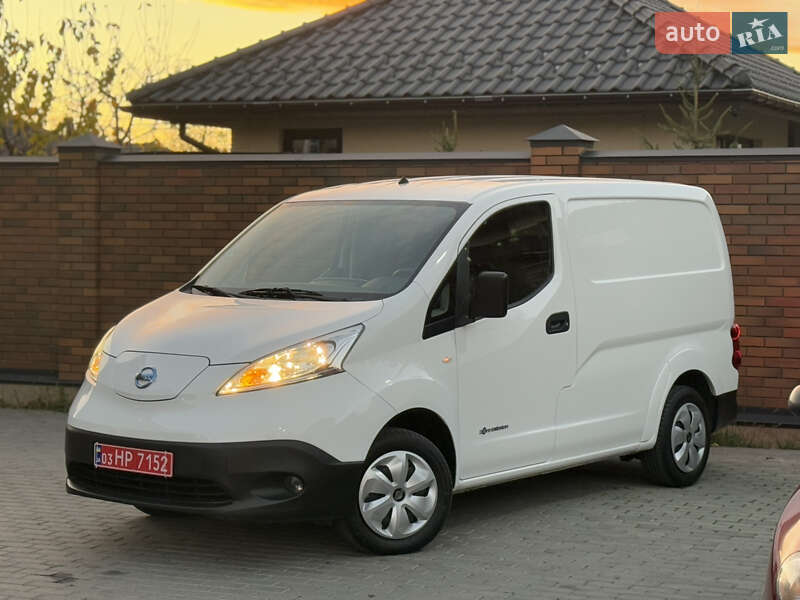 Вантажний фургон Nissan e-NV200 2020 в Вінниці
