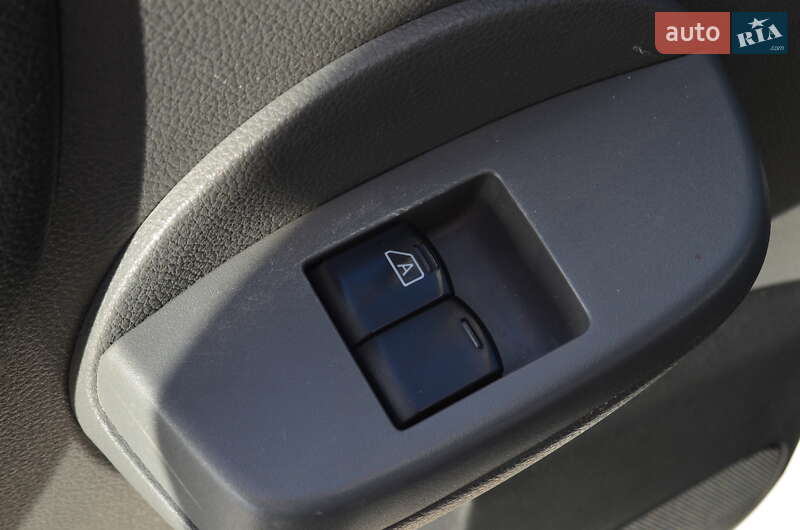 Грузовой фургон Nissan e-NV200 2018 в Львове