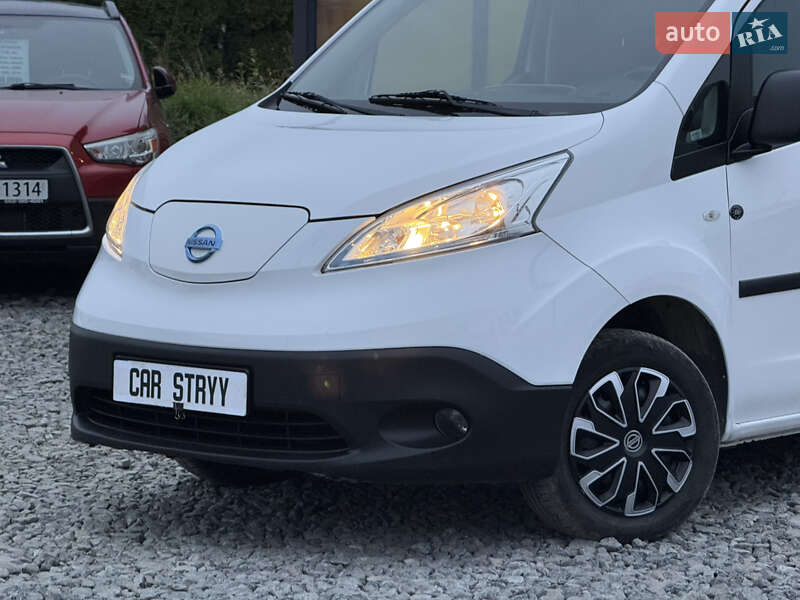 Вантажний фургон Nissan e-NV200 2019 в Стрию