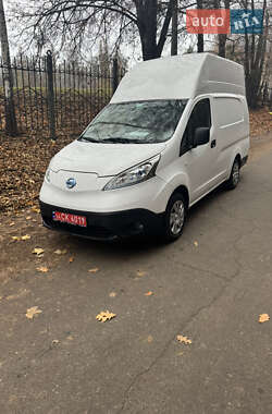 Грузопассажирский фургон Nissan e-NV200 2019 в Киеве
