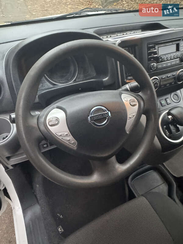Грузопассажирский фургон Nissan e-NV200 2019 в Киеве