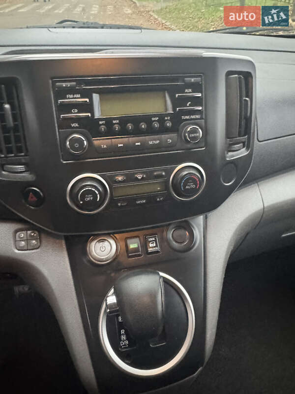 Грузопассажирский фургон Nissan e-NV200 2019 в Киеве