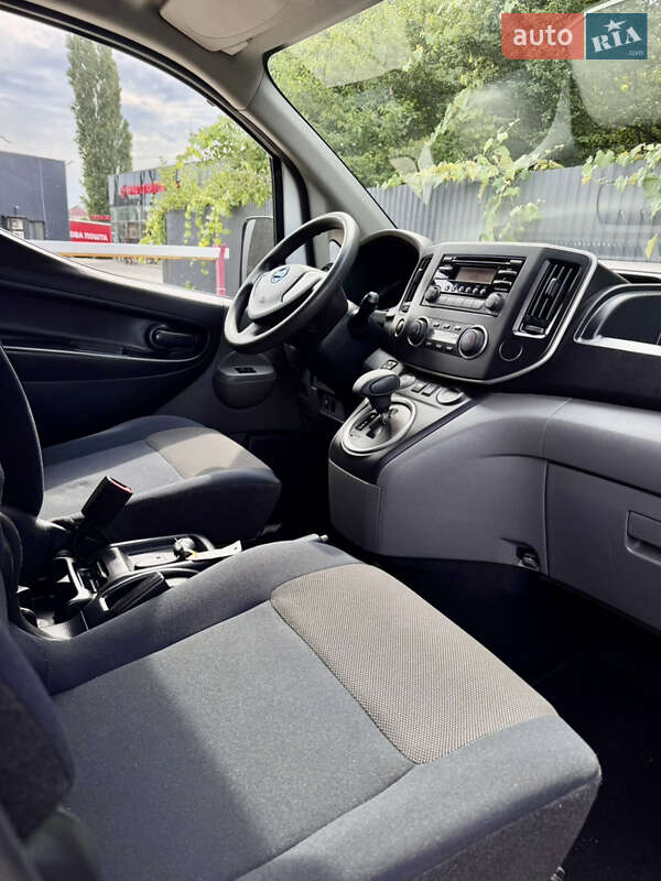 Грузовой фургон Nissan e-NV200 2020 в Ужгороде