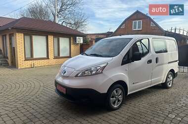 Вантажний фургон Nissan e-NV200 2018 в Хмельницькому