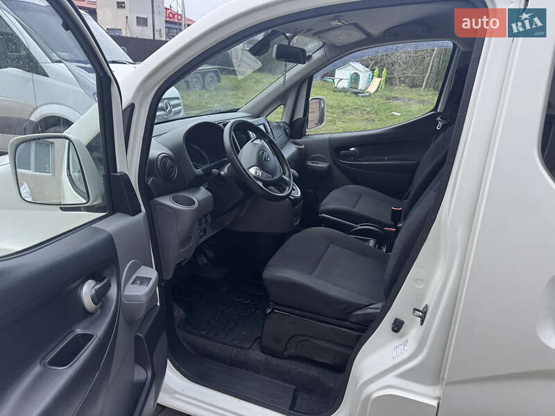 Минивэн Nissan e-NV200 2016 в Тернополе фото 13 Минивэн Nissan e-NV200 2016 в Тернополе