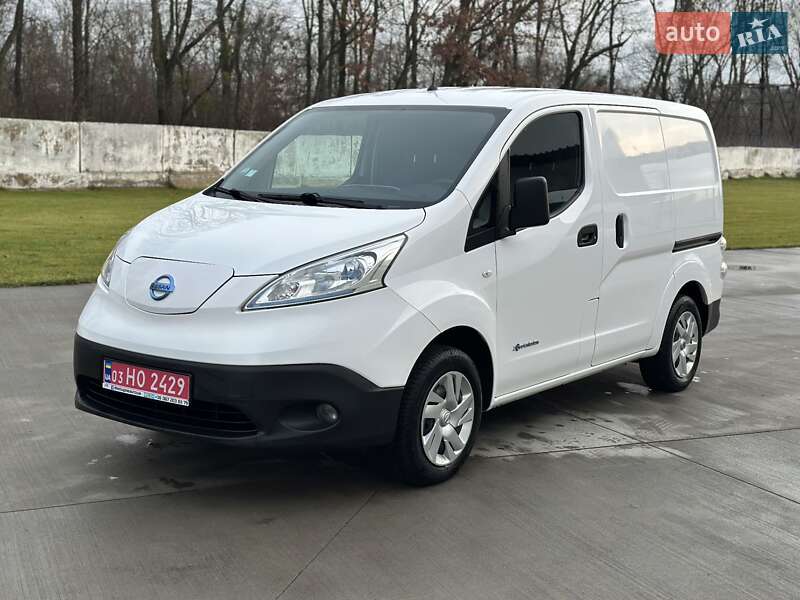 Nissan e-NV200 2020