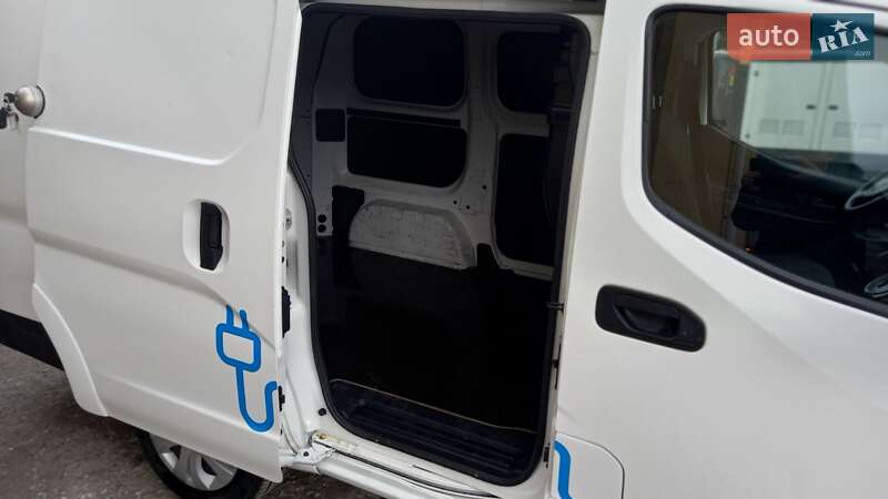 Грузовой фургон Nissan e-NV200 2018 в Ивано-Франковске фото 12 Грузовой фургон Nissan e-NV200 2018 в Ивано-Франковске