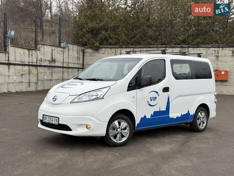 Минивэн Nissan e-NV200 2020 в Ровно