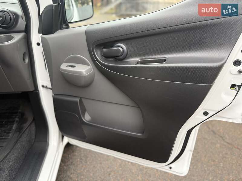 Грузовой фургон Nissan e-NV200 2021 в Виннице