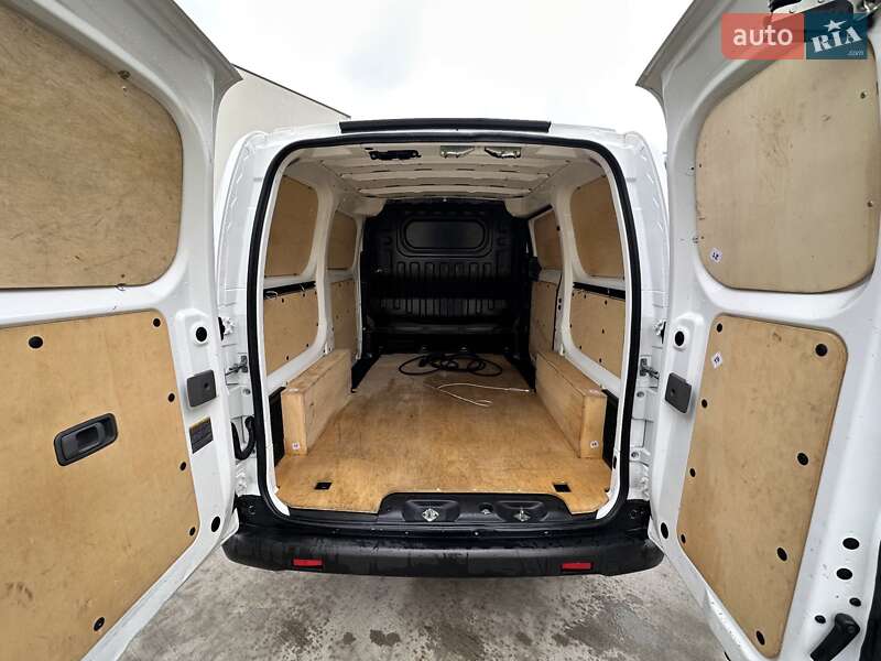 Грузовой фургон Nissan e-NV200 2021 в Луцке фото 20 Грузовой фургон Nissan e-NV200 2021 в Луцке