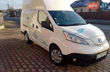 Вантажний фургон Nissan e-NV200 2018 в Івано-Франківську