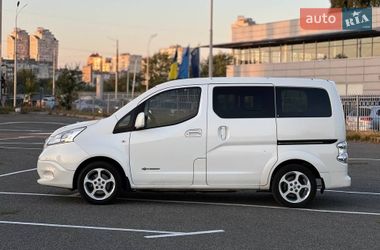 Мінівен Nissan e-NV200 2015 в Києві