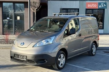 Грузовой фургон Nissan e-NV200 2015 в Городке