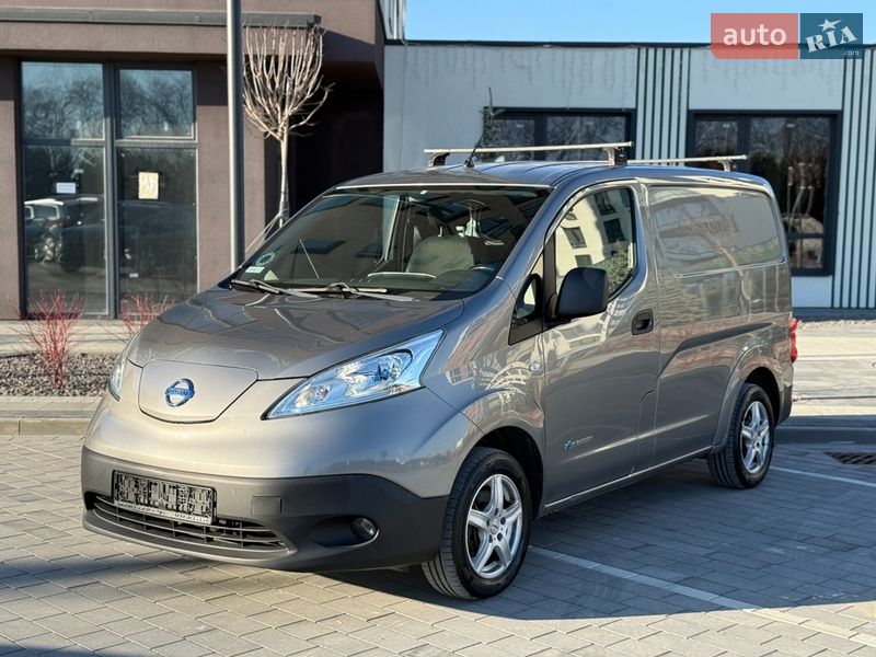 Nissan e-NV200 2015