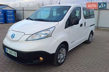 Мінівен Nissan e-NV200 2019 в Дубні