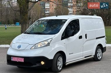 Мінівен Nissan e-NV200 2015 в Рівному