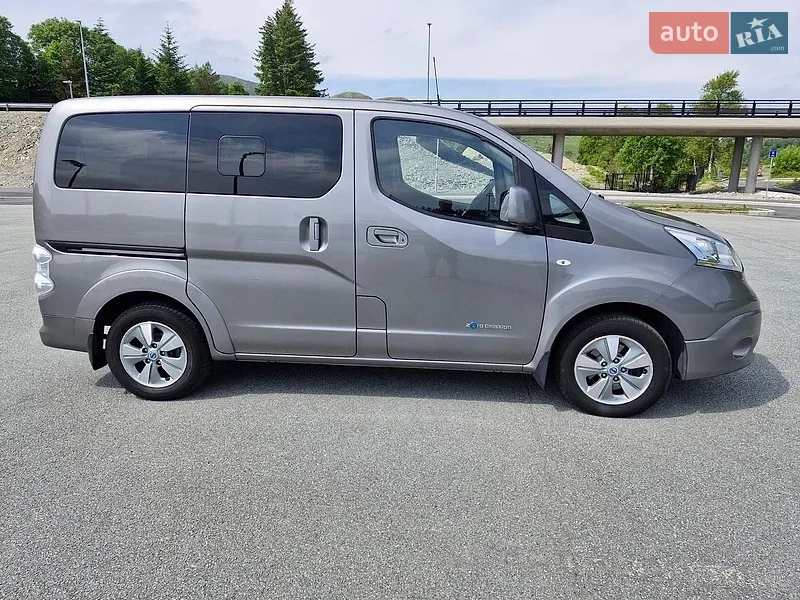 Nissan e-NV200