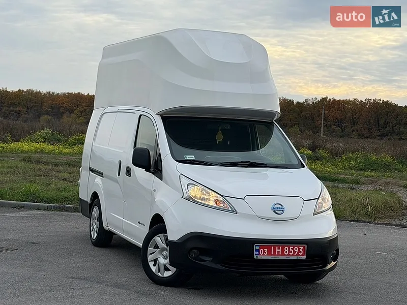 Nissan e-NV200
