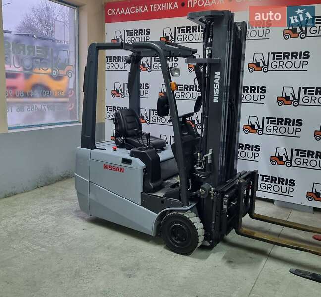 Вилочный погрузчик Nissan EP 2008 в Виннице